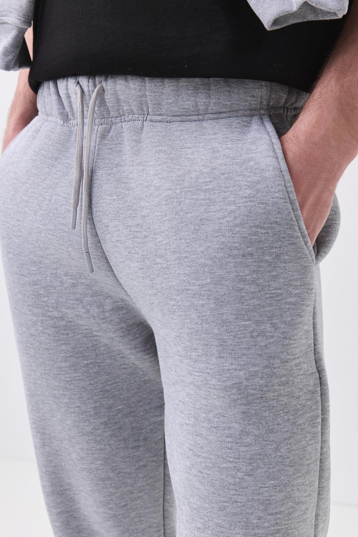 Unisex Regular Fit Rahat Kesim Lastikli Paça Eşofman Altı