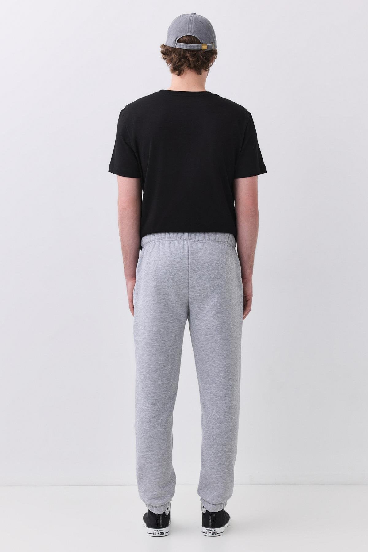 Unisex Regular Fit Rahat Kesim Lastikli Paça Eşofman Altı